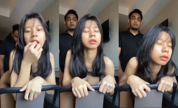Sinh Viên Xinh Đẹp Bị Ông Chủ Ấn Độ Kéo Vào Phòng Và Thổi Kèn Nóng Bỏng Đầy Khoái Cảm