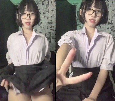 Sướng mê khi địt em học sinh ngực nhỏ lồn non mịn không lông